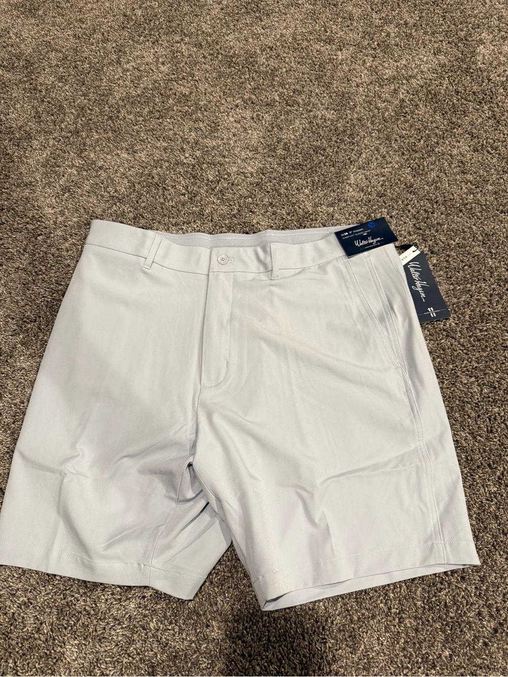 Walter Hagen Men's Modern Gray Hybrid Golf Shorts 9” Inseam
